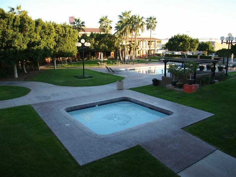 Hotel Colonial Mexicali Exterior photo